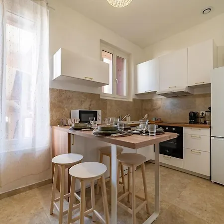 Le Cocon Nimois 4 Guest -clim - Wifi Appartement